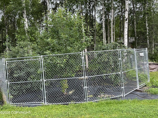 1380 S Countrywood Dr, Wasilla, AK 99623 - view of gate