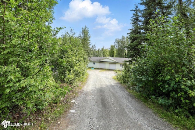 6710 W Joes Dr, Wasilla, AK 99623 - view of front of house featuring dirt driveway