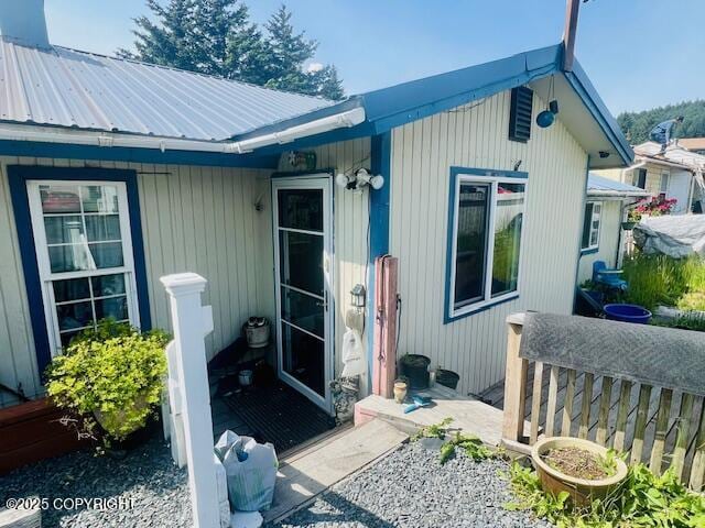 515 Maple Ave, Kodiak, AK 99615 - view of exterior entry with a metal roof