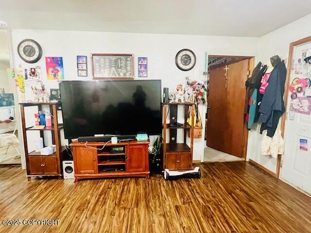 515 Maple Ave, Kodiak, AK 99615 - living room with wood finished floors