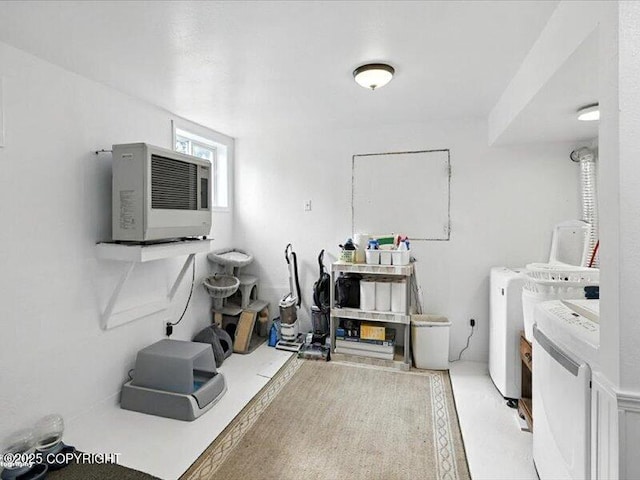 72155 Shannon Rd, Anchor Point, AK 99556 - laundry area with independent washer and dryer
