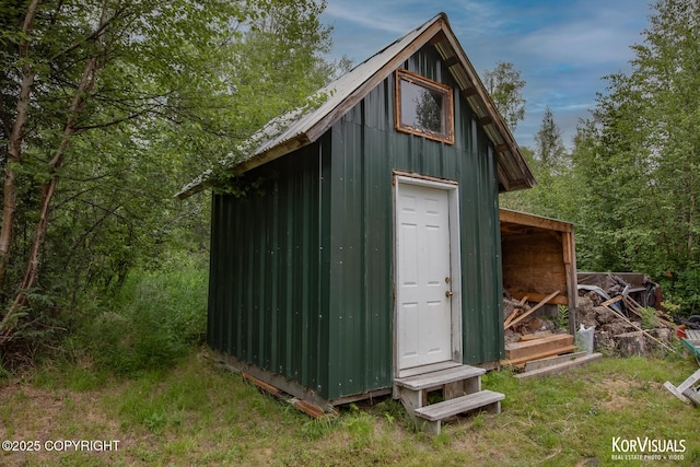 14327 E Birch Cir, Talkeetna, AK 99676 - view of outdoor structure featuring entry steps