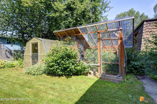 3116 Briarcliff Dr, Anchorage, AK 99508 - view of yard featuring an outbuilding