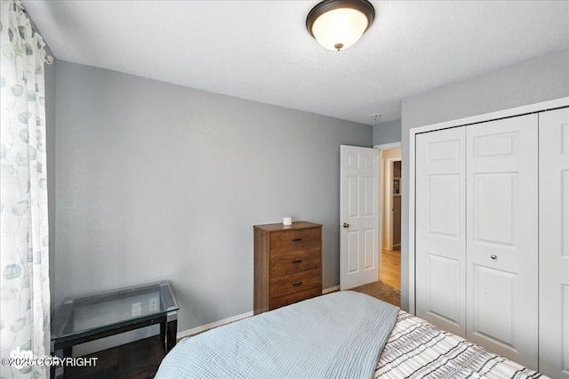 34443 Matanuska St, Soldotna, AK 99669 - bedroom featuring a closet and baseboards