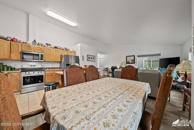 7997 Normanshire Ct, Anchorage, AK 99504