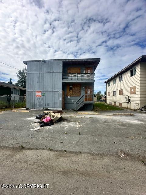 627 N Flower St, Anchorage, AK 99508 - view of property