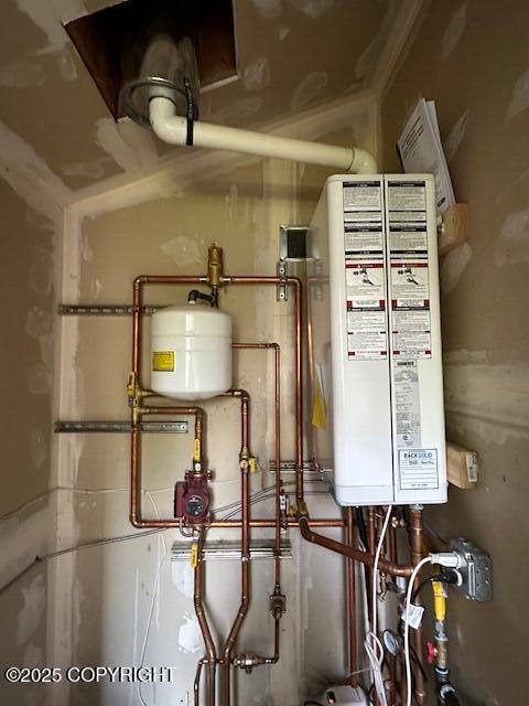 950 E Chugach View Dr, Wasilla, AK 99654 - utility room with water heater