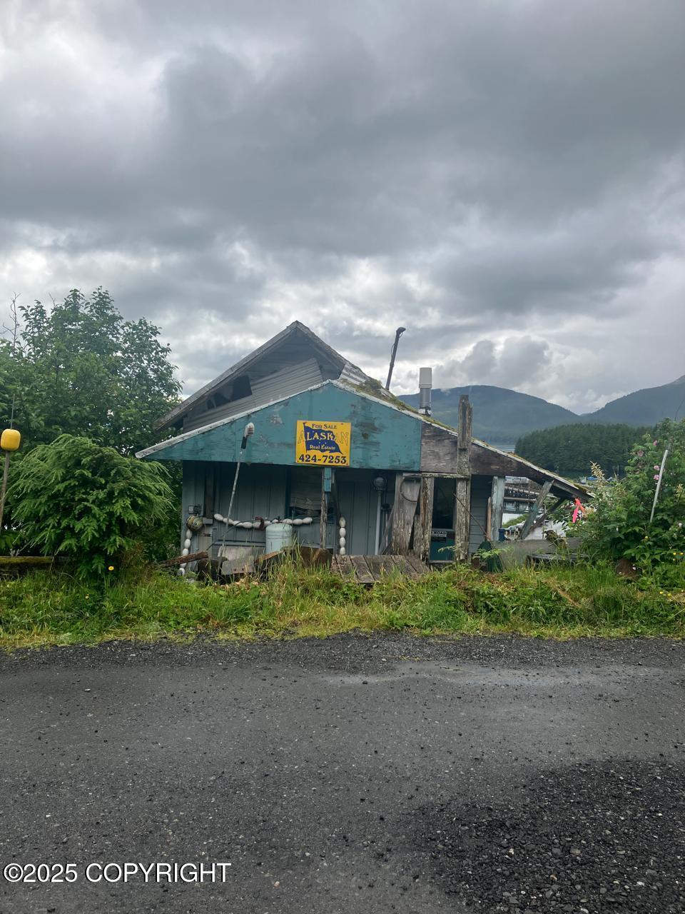 309 Observation Ave, Cordova, AK 99574