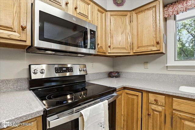 7713 Honeysuckle Dr, Anchorage, AK 99502 - photo 10