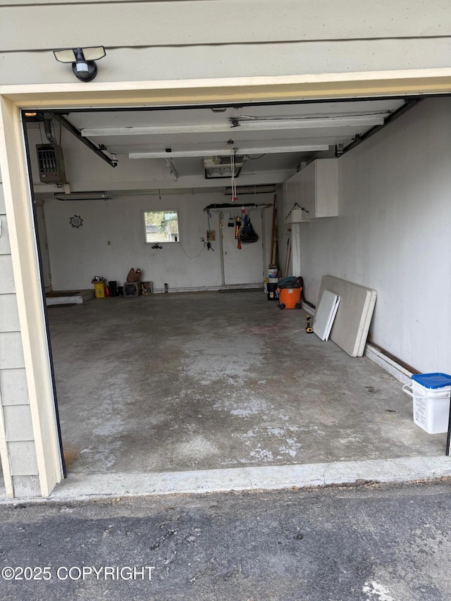 2090 Dimond Dr, Anchorage, AK 99507 - view of garage