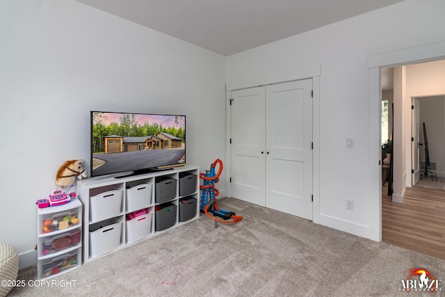 365 W Crestwood Ave, Wasilla, AK 99654 - recreation room with carpet and baseboards