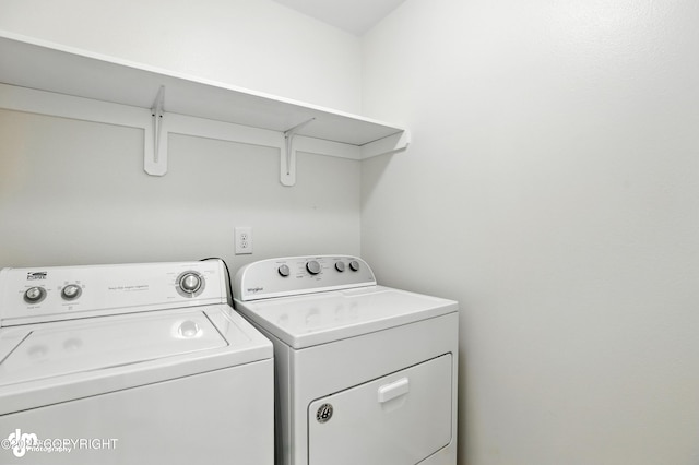 133 Matthew Paul Way, Anchorage, AK 99504 - laundry area with washing machine and clothes dryer