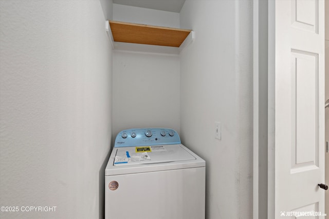 1544 State St, Anchorage, AK 99504 - washroom featuring washer / dryer