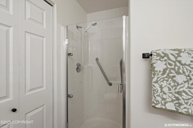 1544 State St, Anchorage, AK 99504 - full bath featuring a stall shower