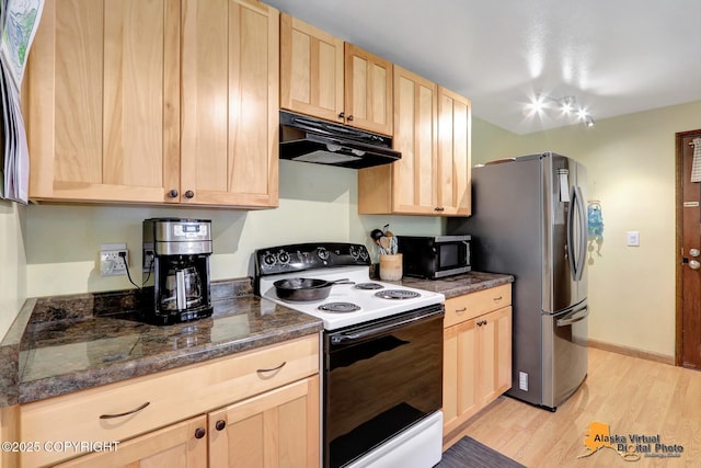 17206 Foothill Ave, Eagle River, AK 99577 - photo 15