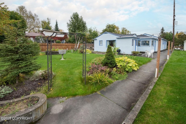 318 W 10th Ave, Anchorage, AK 99501 - view of front of property