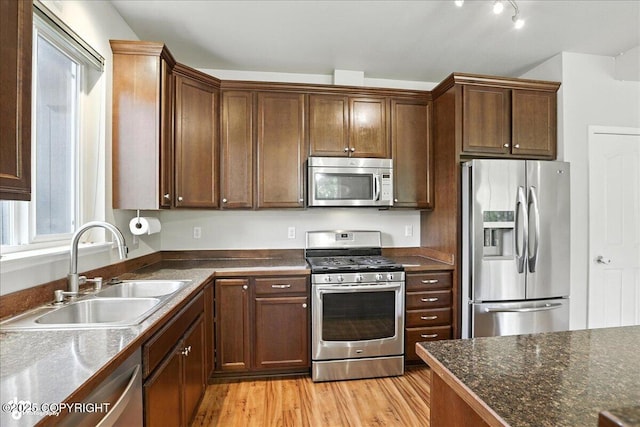 13190 Kuphaldt Cir, Eagle River, AK 99577 - photo 12