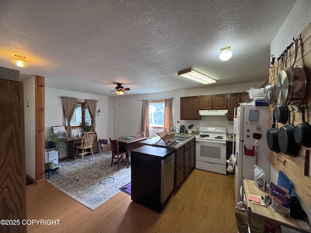 12492 Camelot Dr, Seward, AK 99664 - photo 15