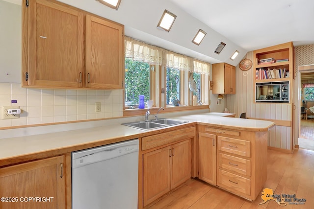 8210 Sundi Dr, Anchorage, AK 99502 - photo 24