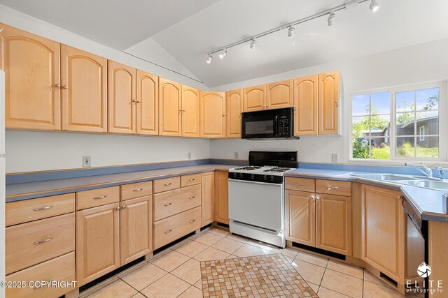 7874 W Spectrum Ave, Wasilla, AK 99623 - photo 6