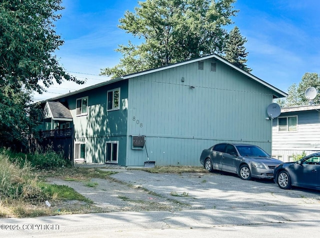 808 N Flower St, Anchorage, AK 99508 - photo 2