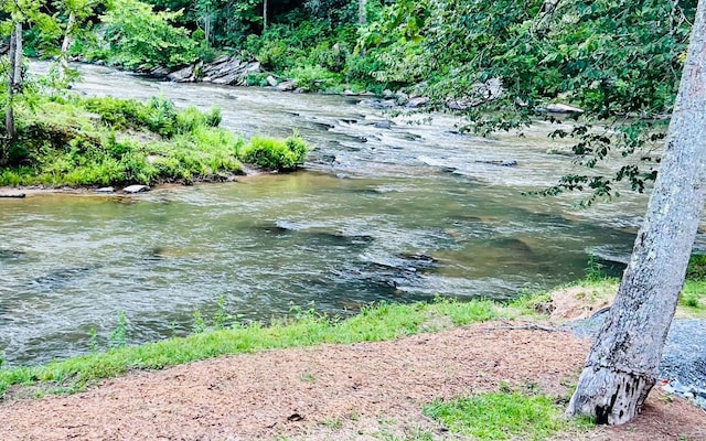 242 High River Xing, Ellijay, GA 30540
