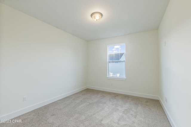 view of carpeted spare room