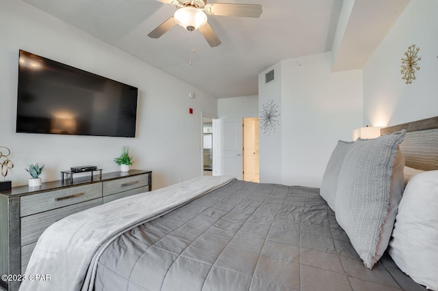 bedroom featuring ceiling fan