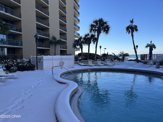 view of swimming pool