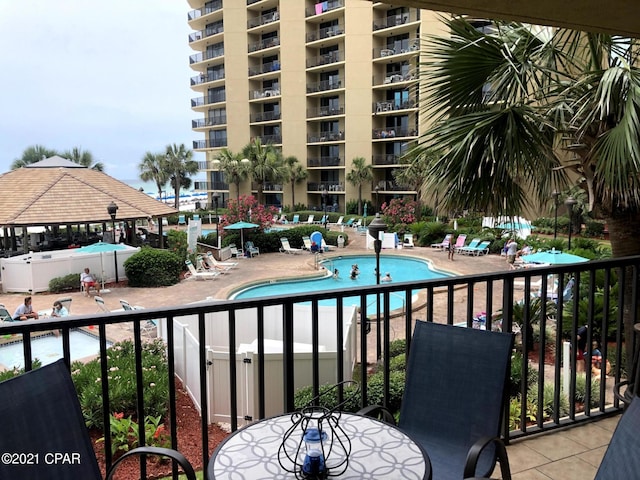 view of swimming pool featuring a patio