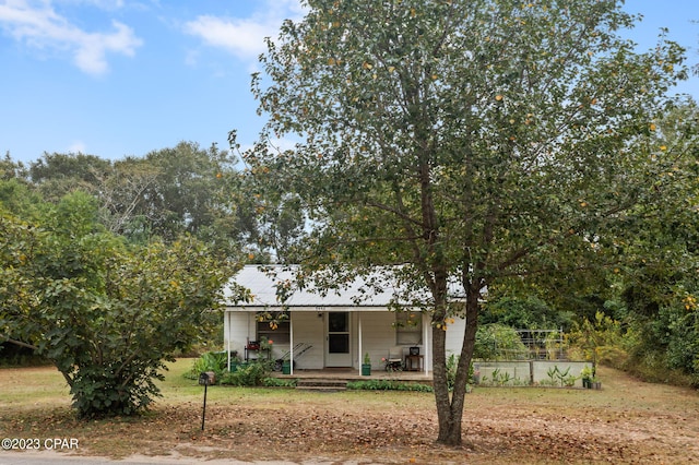 view of front of home with covered porch