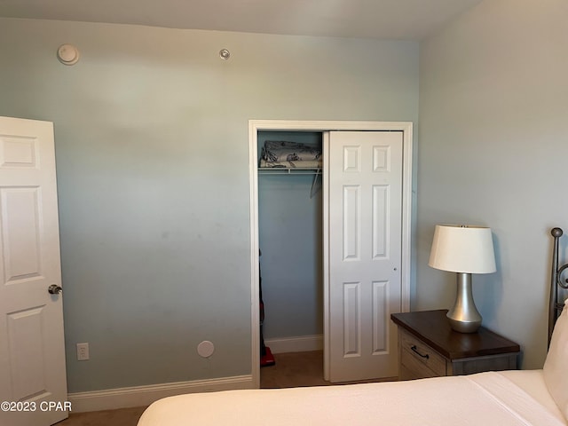 bedroom featuring a closet