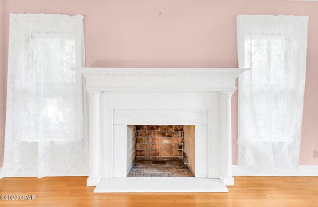 room details featuring hardwood / wood-style floors