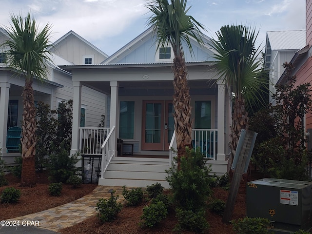 view of front of property with a porch