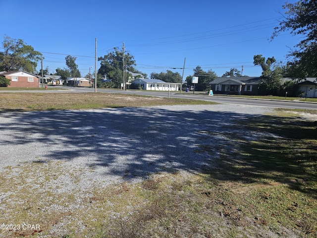 Listing photo 2 for 1159 Jenks Ave, Panama City FL 32401