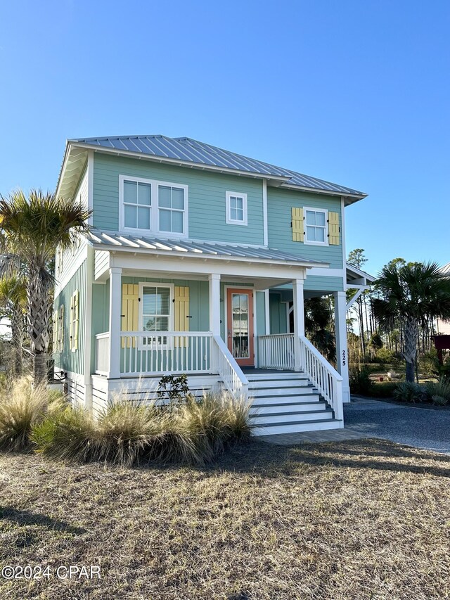 view of front of home featuring a porch