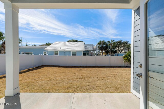 view of yard with a patio area