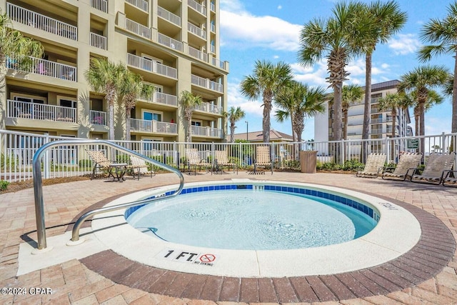 view of swimming pool