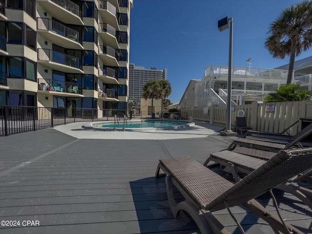 view of swimming pool