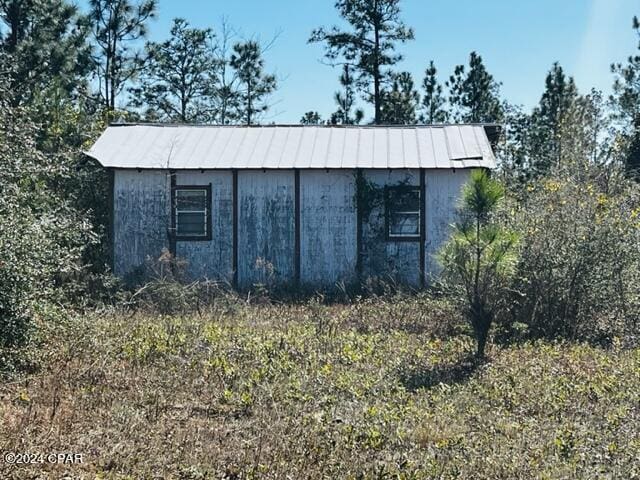 view of shed / structure