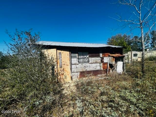 view of shed / structure