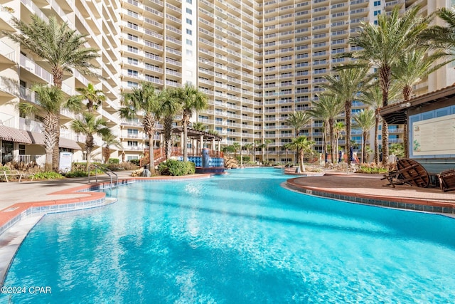 view of swimming pool