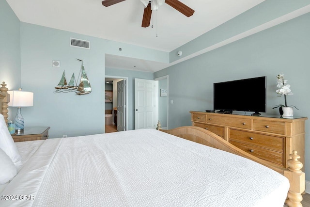 bedroom with ceiling fan