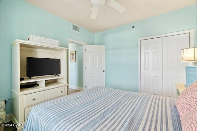 bedroom featuring a closet and ceiling fan