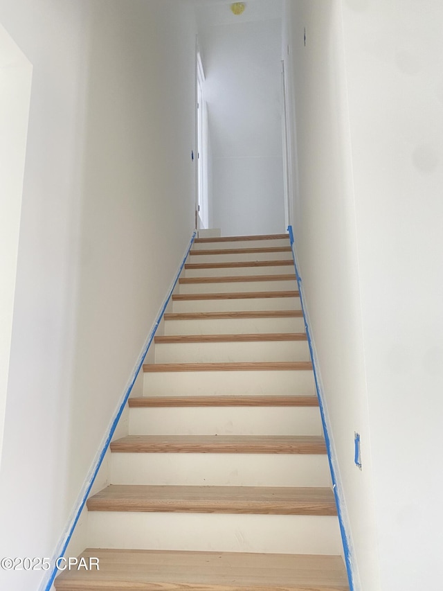 610 Shady Oaks Ln, Lynn Haven, FL 32444 - view of staircase