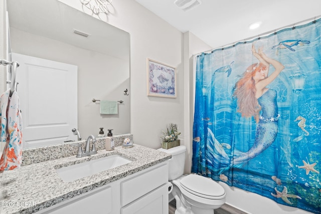 full bathroom featuring shower / bath combo with shower curtain, toilet, vanity, and wood-type flooring