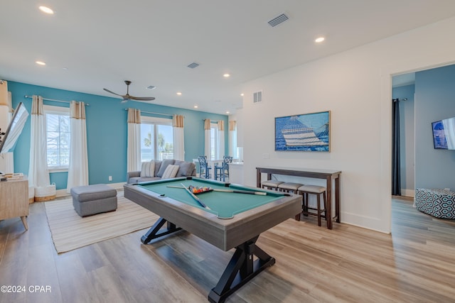 playroom featuring light hardwood / wood-style flooring, ceiling fan, and pool table