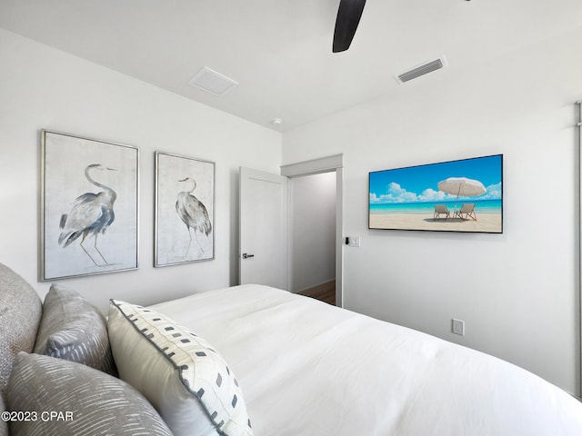 bedroom featuring ceiling fan