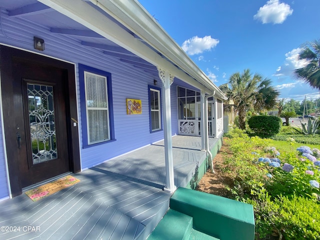 view of property entrance