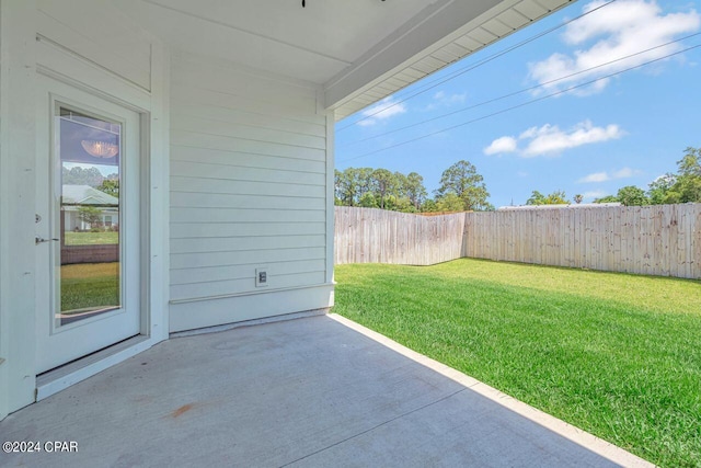 view of yard with a patio